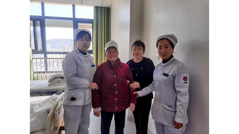 首例！銅川礦務局中心醫(yī)院成功開展腹腔鏡下全腹膜外腰疝無張力修補術 ... ...